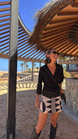 PUMBA negro, blusa cruzada