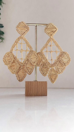 TODELO beige, pendientes