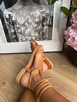 TRIMARAN beige, sandalia plana