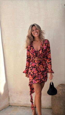 ANAT negro estampado, vestido asimétrico