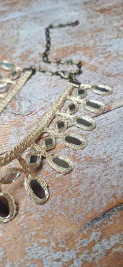 Madison , gargantilla