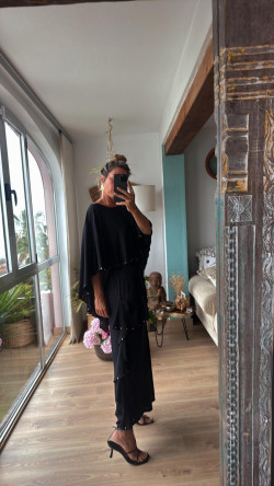 CUBERO  negro,  conjunto