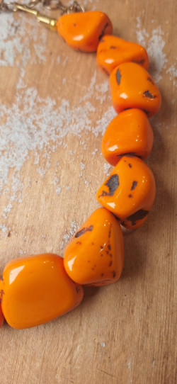 PAZO naranja, collar