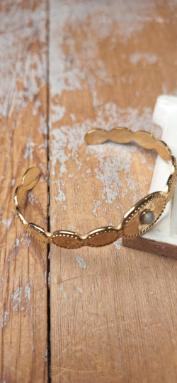 MESIIS pulsera dorada