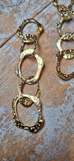 MISTER PENDIENTES DORADOS