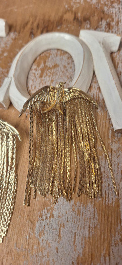 BIRD pendientes dorados