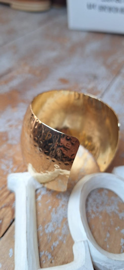 DANIS dorado, brazalete