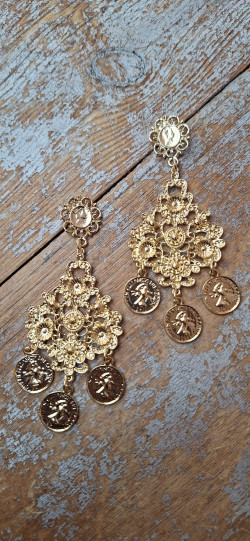 JULIOS dorados, pendientes