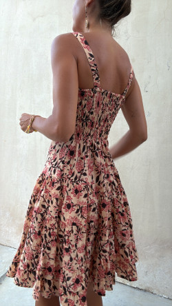 ESADE beige, vestido corto