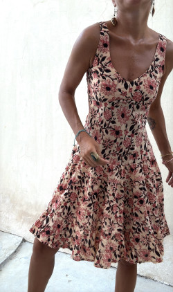 ESADE beige, vestido corto