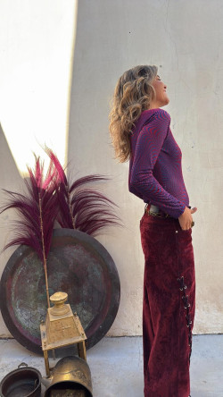 LEONARDO pantalón burdeos