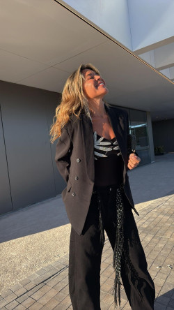 INDIRA body plata/negro DRESS CODE