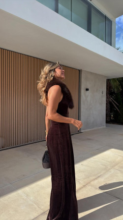 DESTINITY mono, chocolate terciopelo DRESS CODE